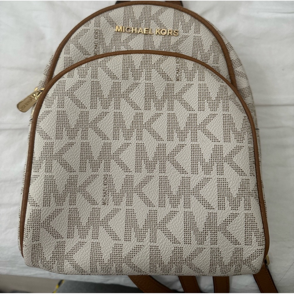 michael kors vanilla monogram mini bookbag